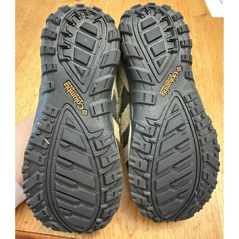 Columbia Youth Hiking Shoes BY0710 -397 Kids Waterproof Shoes Size 4 Redmond